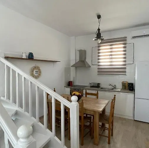 Anthoula Paros * Naousa (Paros)