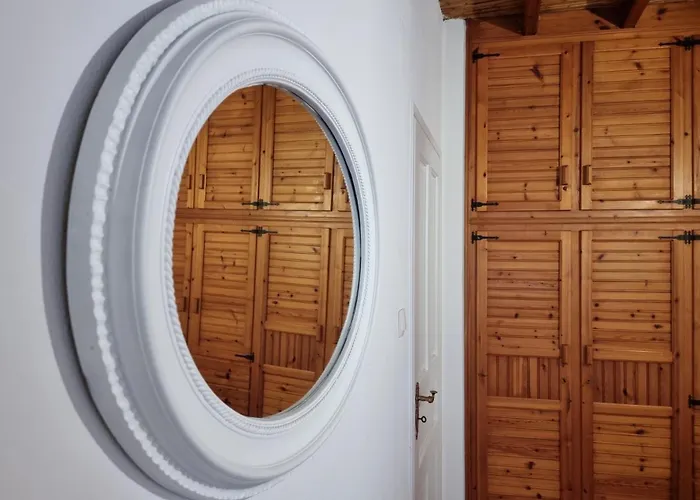 Anthoula Paros * Naousa (Paros)